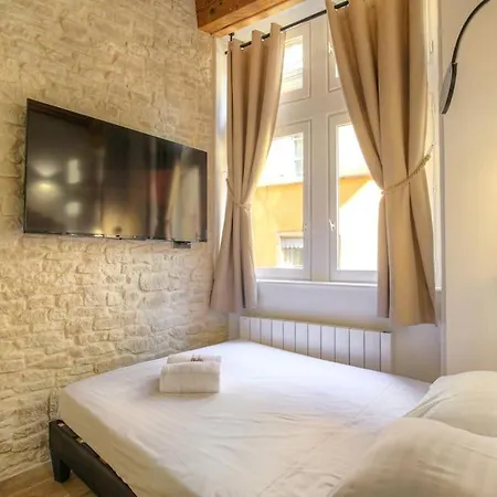 De Charme Avec Balneo, Coeur De Presqu'ile Appartement